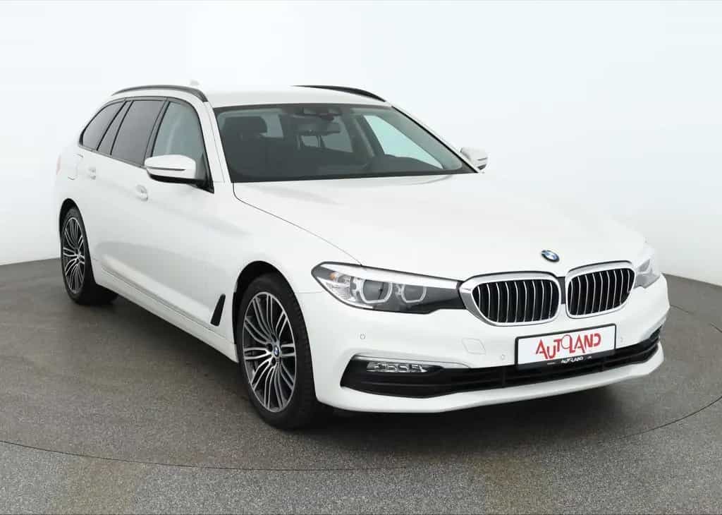 BMW 520 i Touring LED Navi Sitzheizung Tempomat AHK 03/2018-photo-6