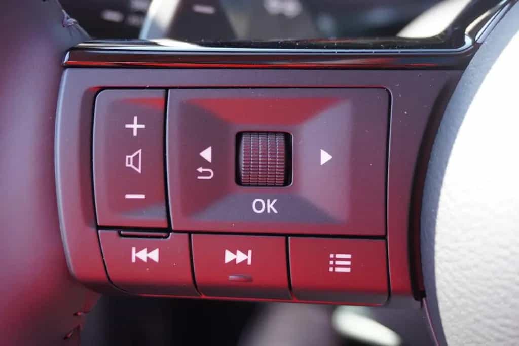 Nissan Qashqai N-Connecta 1.3 Dig-T Aut. LED ACC Navi P 03/2026-photo-15