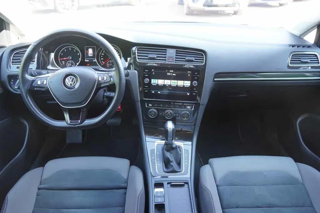Volkswagen Golf VII 1.5 TSI ACT BMT Highline LED Navi AHK 03/2018-photo-10