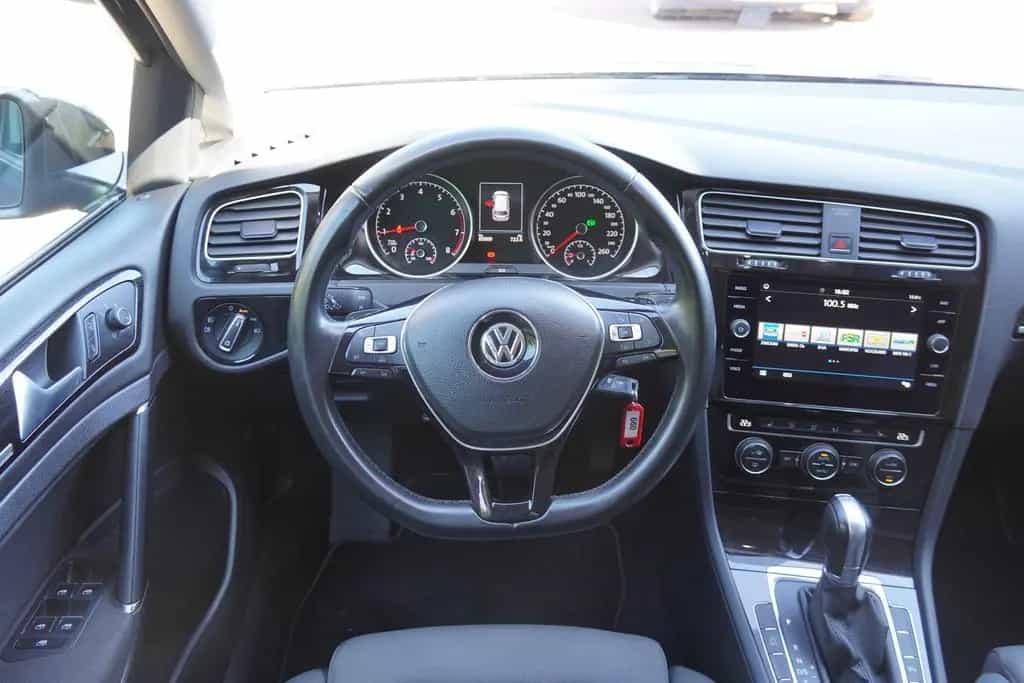 Volkswagen Golf VII 1.5 TSI ACT BMT Highline LED Navi AHK 03/2018-photo-11