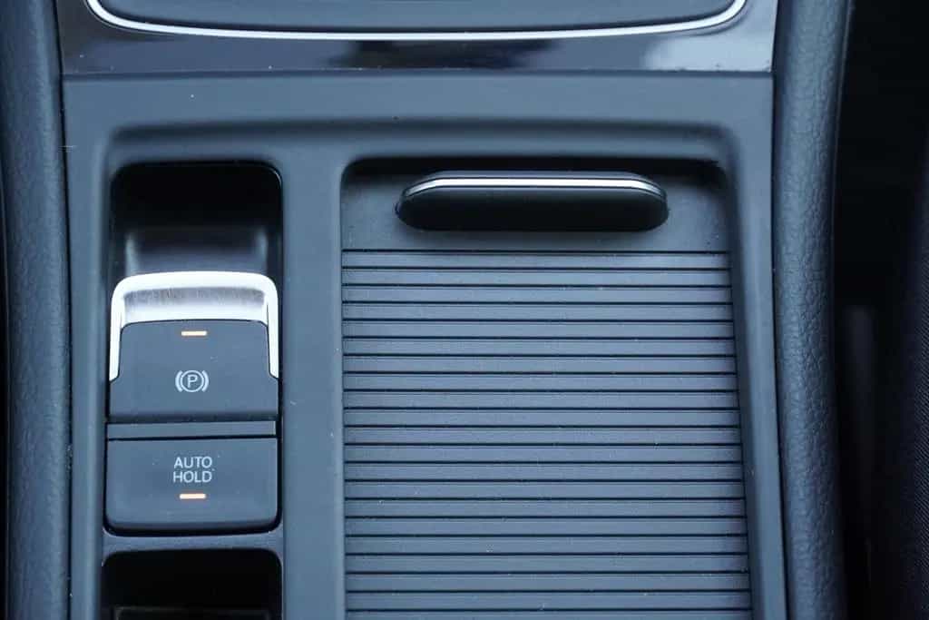 Volkswagen Golf VII 1.5 TSI ACT BMT Highline LED Navi AHK 03/2018-photo-18