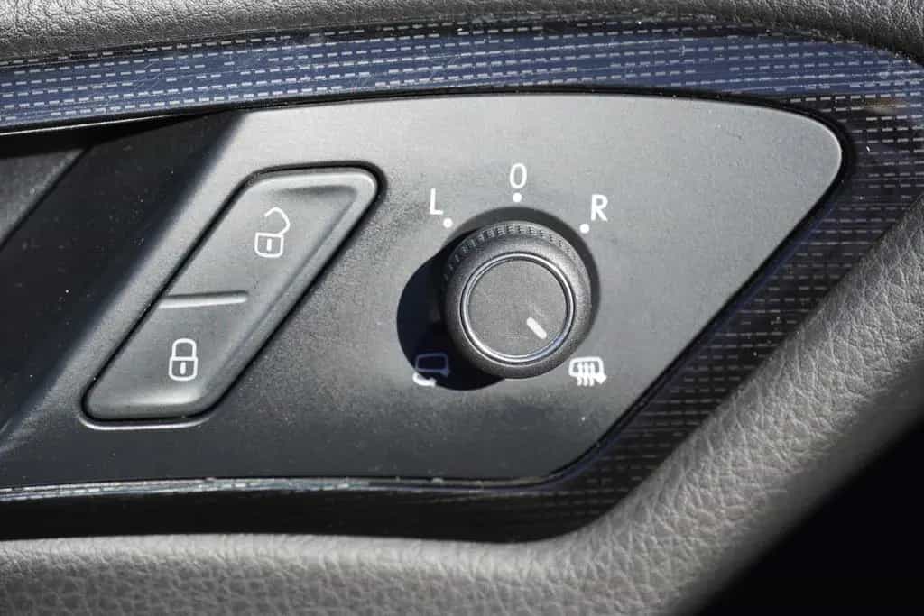 Volkswagen Golf VII 1.5 TSI ACT BMT Highline LED Navi AHK 03/2018-photo-24