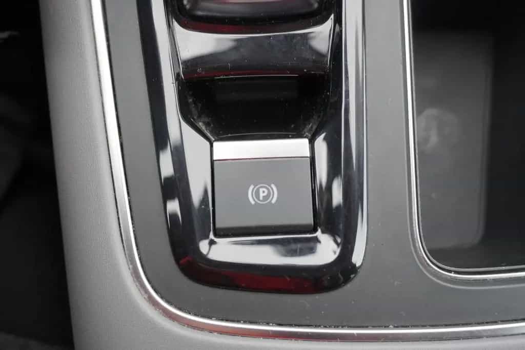 Citroën C5 Aircross 1.5 Keyless-Go Navi ACC Totwinkel 07/2020-photo-25
