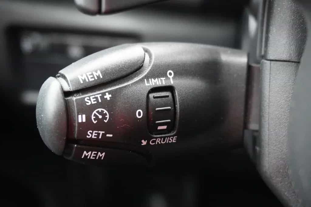 Citroën C5 Aircross 1.5 Keyless-Go Navi ACC Totwinkel 07/2020-photo-29