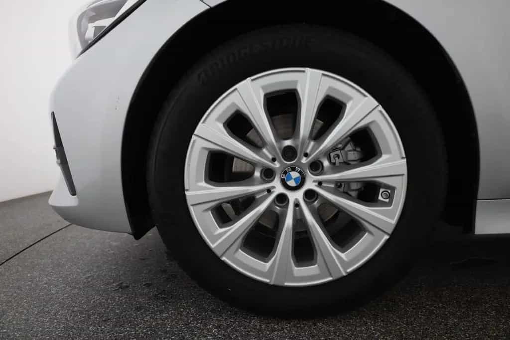 BMW 3 Series 318d Touring Advantage LED Navi Sitzheizung PDC 01/2020-photo-30