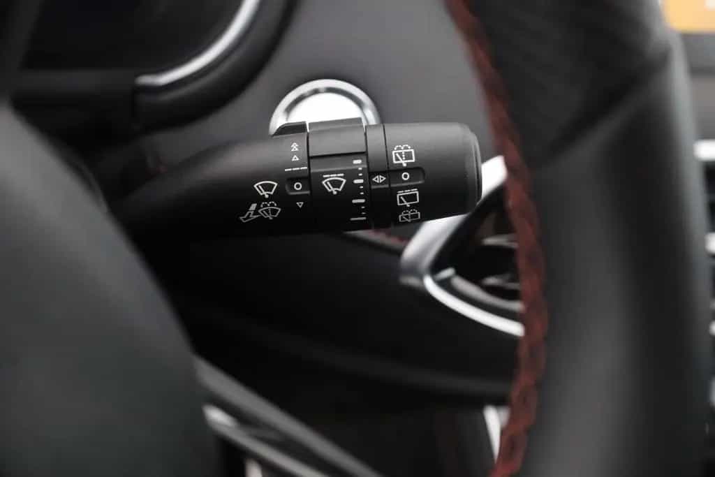 MG HS 1.5 T-GDI Luxury Aut. LED ACC Navi 360° Pano 03/2024-photo-17