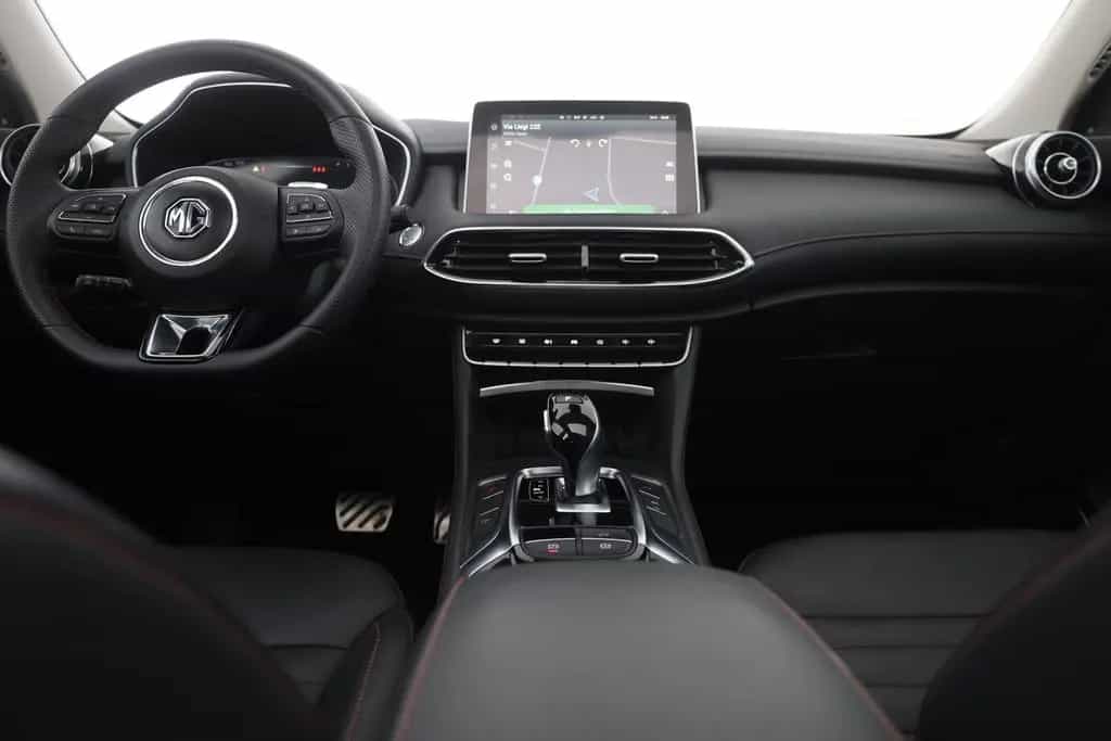 MG HS 1.5 T-GDI Luxury Aut. LED ACC Navi 360° Pano 03/2024-photo-8