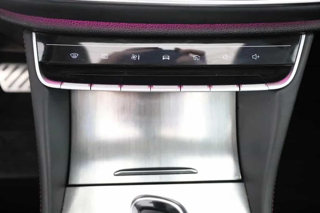 MG HS 1.5 T-GDI Luxury Aut. LED ACC Navi 360° Pano 03/2024-photo-11
