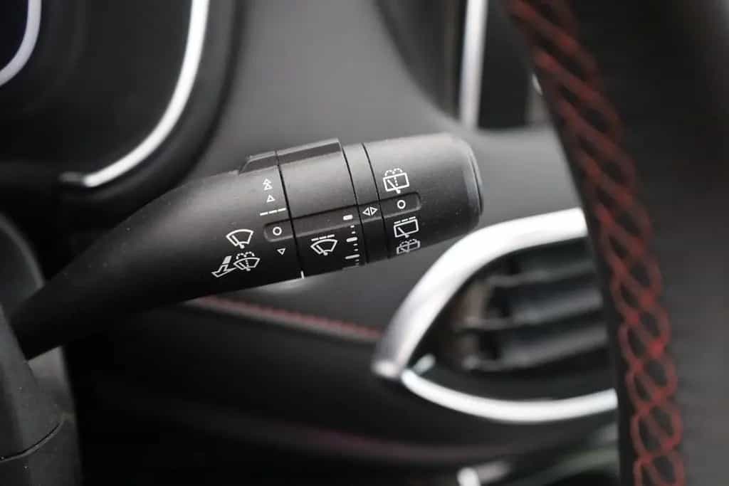 MG HS 1.5 T-GDI Luxury Aut. LED ACC Navi 360° Pano 03/2024-photo-17
