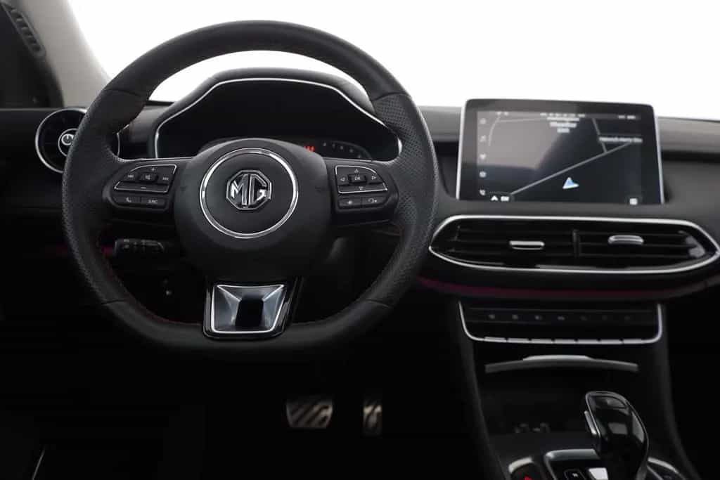 MG HS 1.5 T-GDI Luxury Aut. LED ACC Navi 360° Pano 03/2024-photo-9