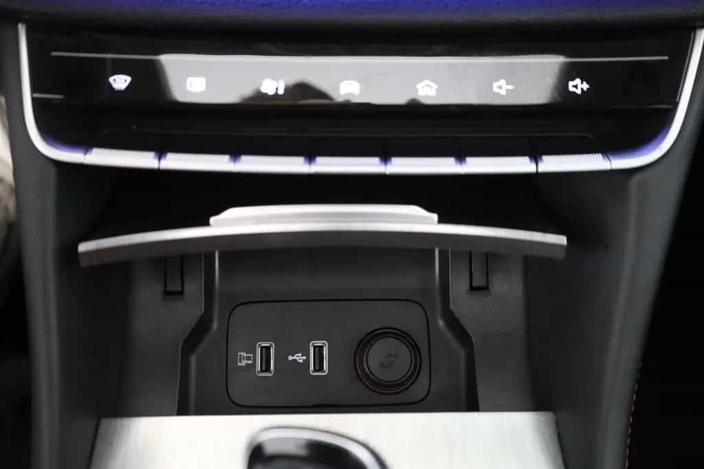 MG HS 1.5 T-GDI Luxury Aut. LED ACC Navi 360° Pano 12/2023-photo-12