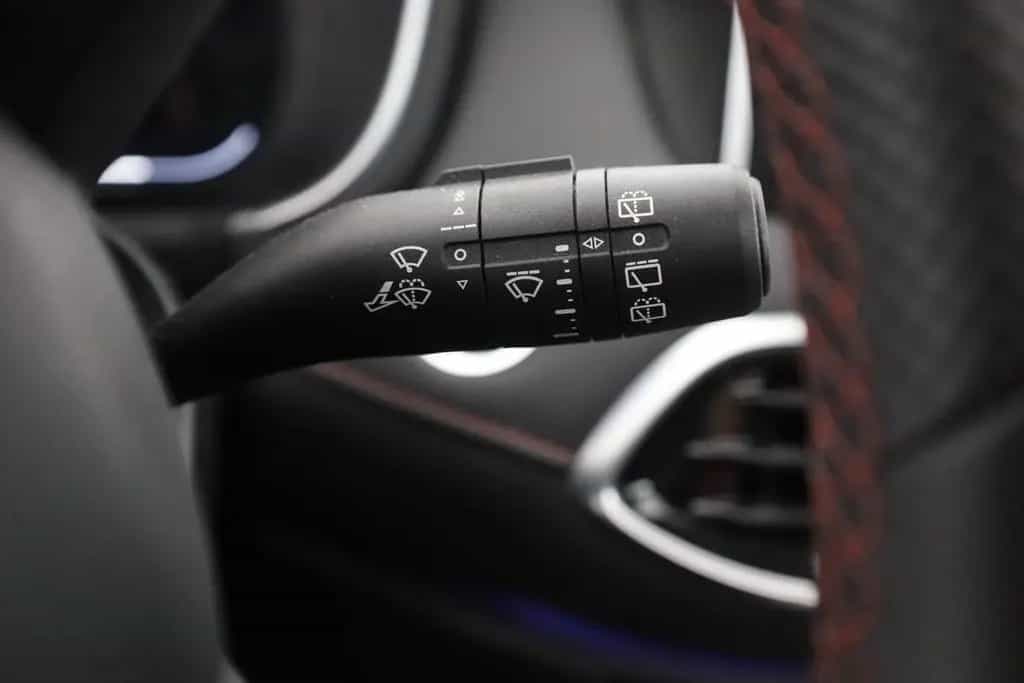 MG HS 1.5 T-GDI Luxury Aut. LED ACC Navi 360° Pano 12/2023-photo-17
