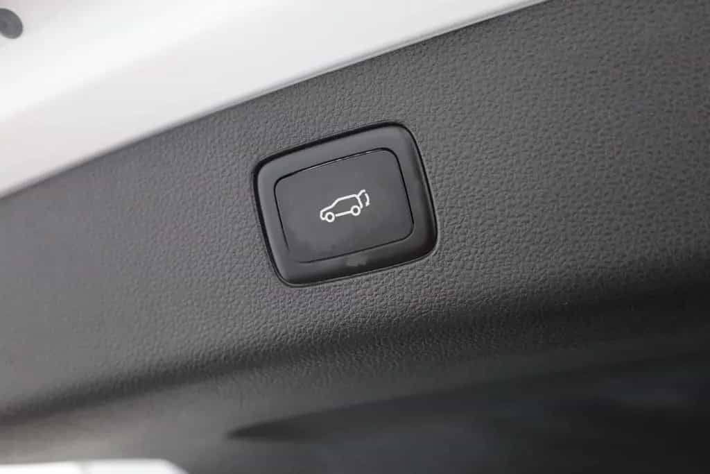 MG HS 1.5 T-GDI Luxury Aut. LED ACC Navi 360° Pano 12/2023-photo-24