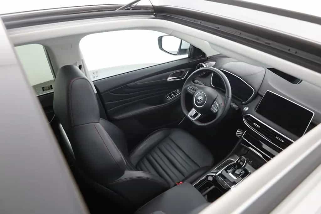 MG HS 1.5 T-GDI Luxury Aut. LED ACC Navi 360° Pano 12/2023-photo-25
