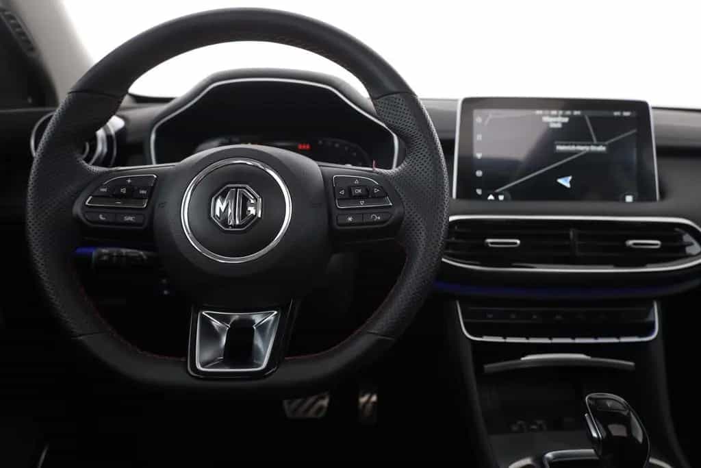 MG HS 1.5 T-GDI Luxury Aut. LED ACC Navi 360° Pano 12/2023-photo-9