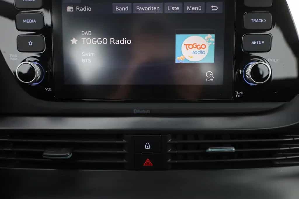 Hyundai BAYON 1.0 T-GDI LED Sitzheizung Kamera PDC USB 09/2021-photo-10