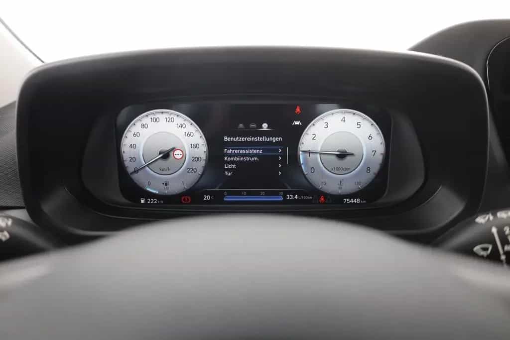 Hyundai BAYON 1.0 T-GDI LED Sitzheizung Kamera PDC USB 09/2021-photo-18