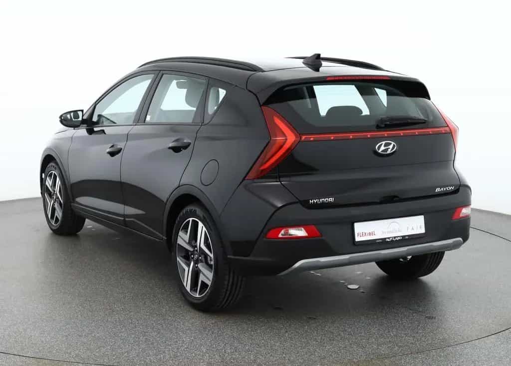 Hyundai BAYON 1.0 T-GDI LED Sitzheizung Kamera PDC USB 09/2021-photo-2
