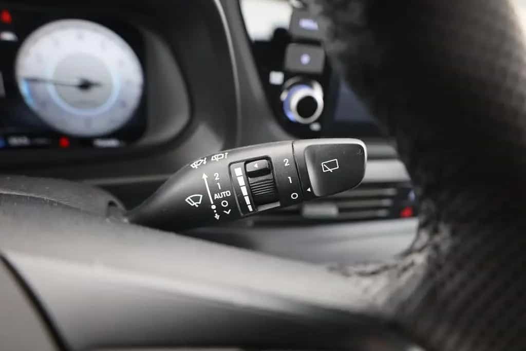 Hyundai BAYON 1.0 T-GDI LED Sitzheizung Kamera PDC USB 09/2021-photo-20