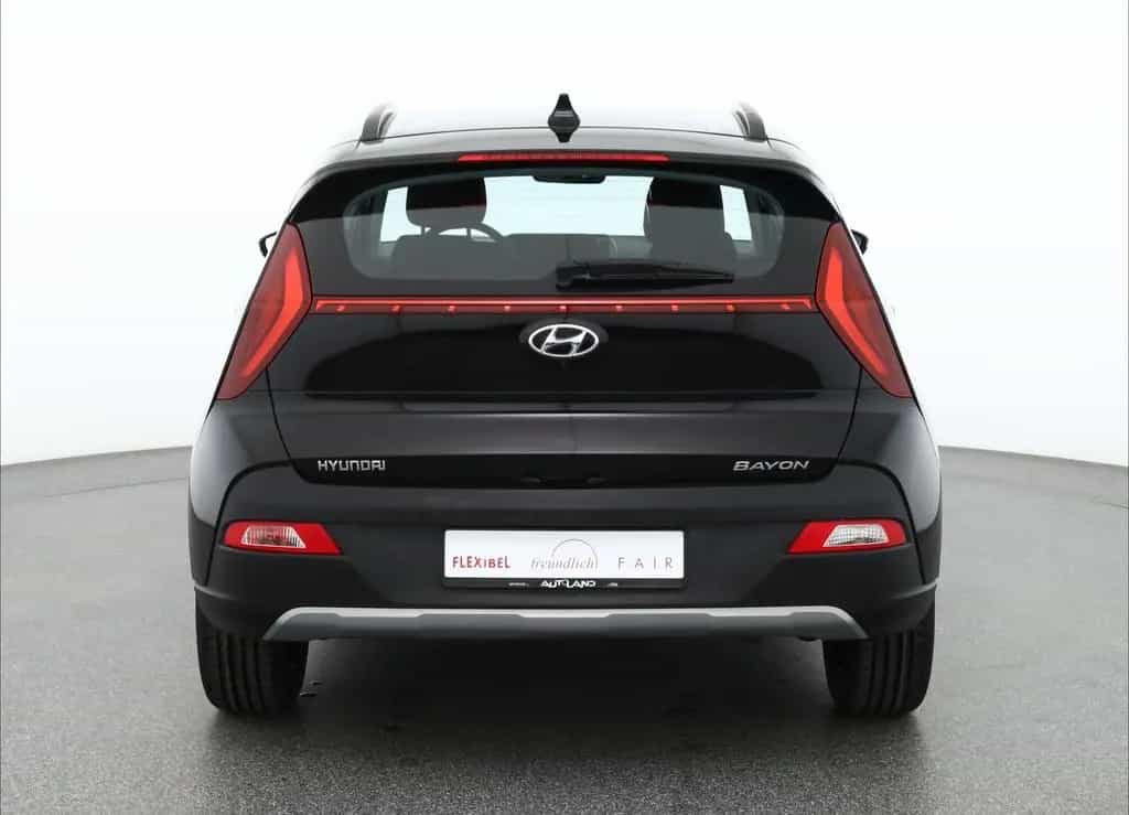 Hyundai BAYON 1.0 T-GDI LED Sitzheizung Kamera PDC USB 09/2021-photo-3