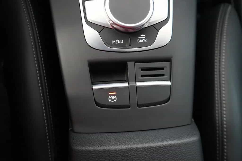 Audi A3 35 1.5 TFSI S-Line Bi-Xenon Navi Kamera Leder 11/2019-photo-19