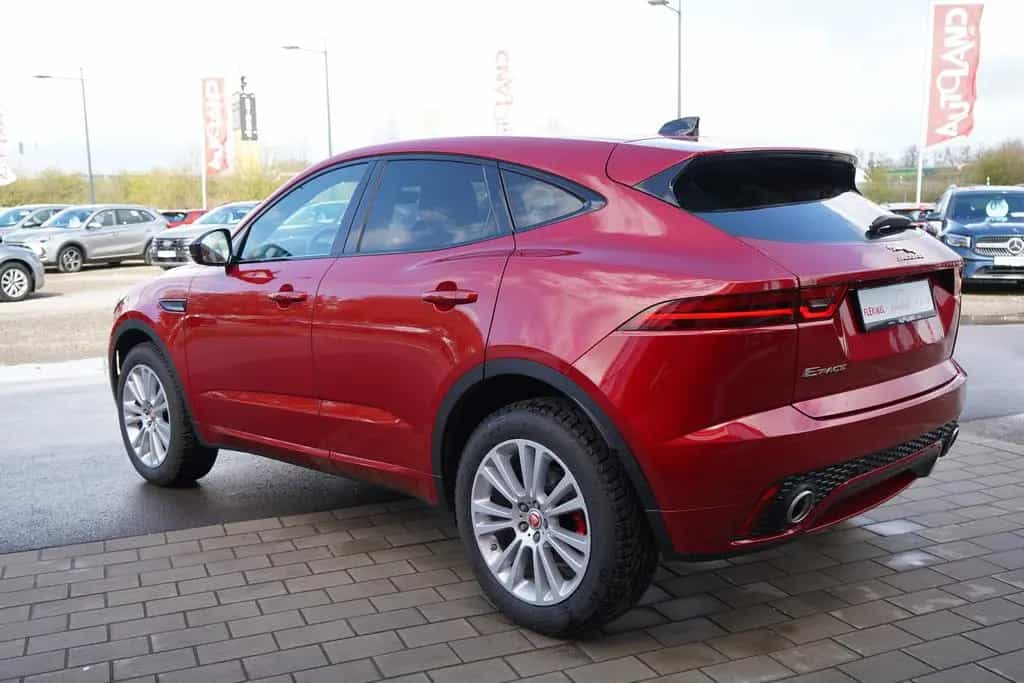 Jaguar E-Pace 2.0 Basis AWD AWD LED Panorama Kamera PDC 11/2019-photo-1
