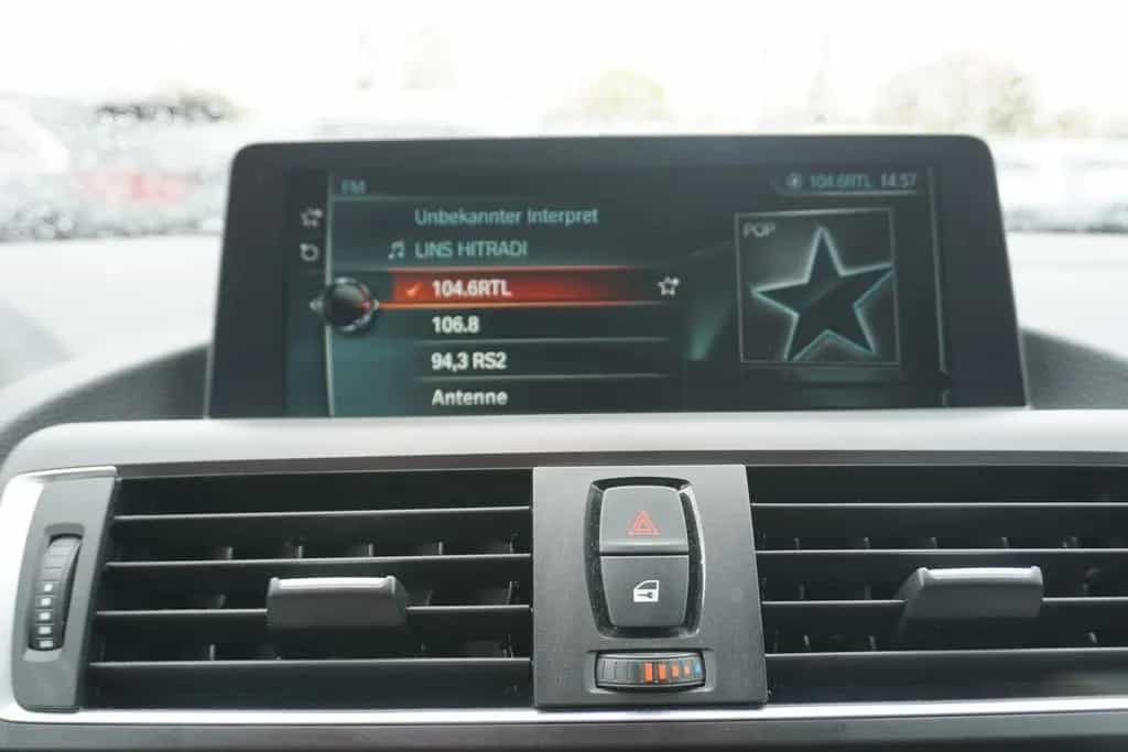 BMW 2 Series 230i M Sport Bi-Xenon HarmanKardon Navi Memory 05/2017-photo-27