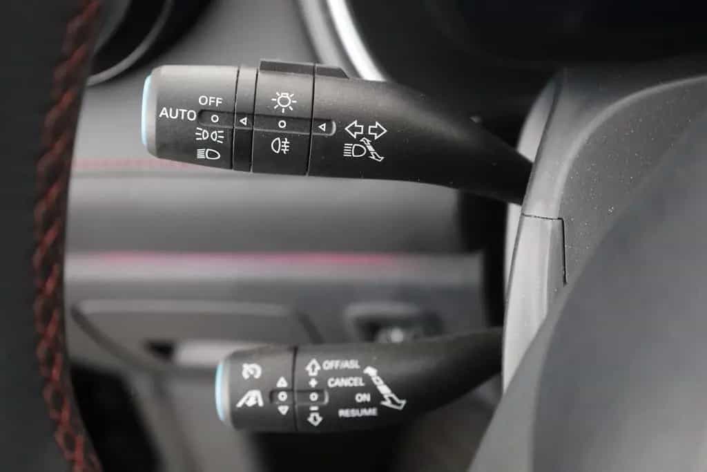 MG HS 1.5 T-GDI Luxury Aut. LED ACC Navi 360° Pano 03/2024-photo-16