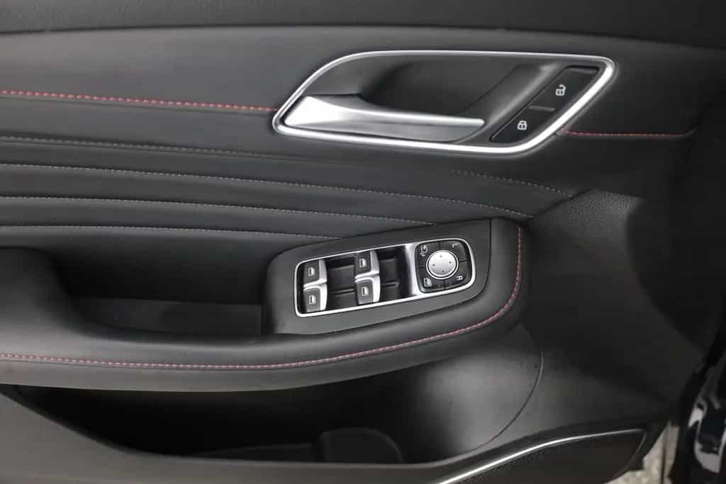 MG HS 1.5 T-GDI Luxury Aut. LED ACC Navi 360° Pano 03/2024-photo-19