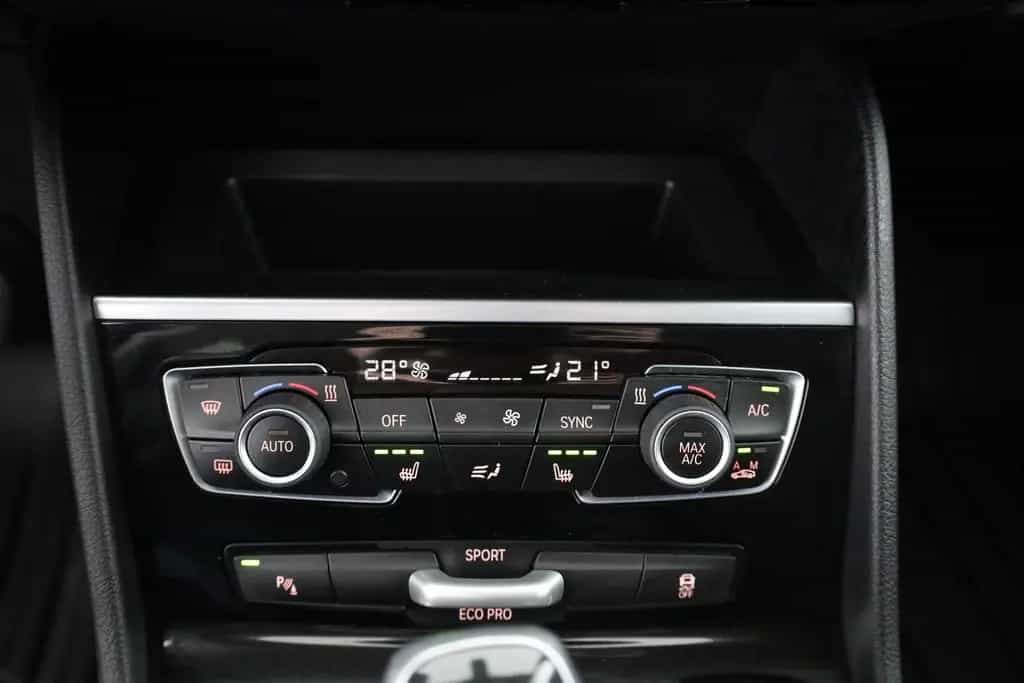 BMW 2 Series 218i Gran Tourer LED AHK Kamera Navi Sitzheizung 03/2021-photo-12