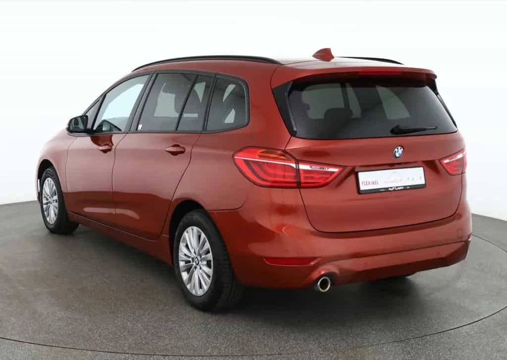 BMW 2 Series 218i Gran Tourer LED AHK Kamera Navi Sitzheizung 03/2021-photo-2
