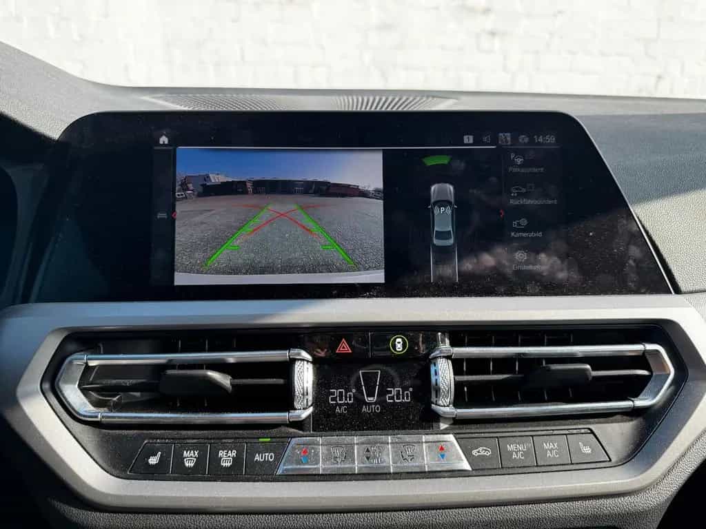 BMW 3 Series 320 3 Limousine 320 i xDrive Advantage 10/2020-photo-17