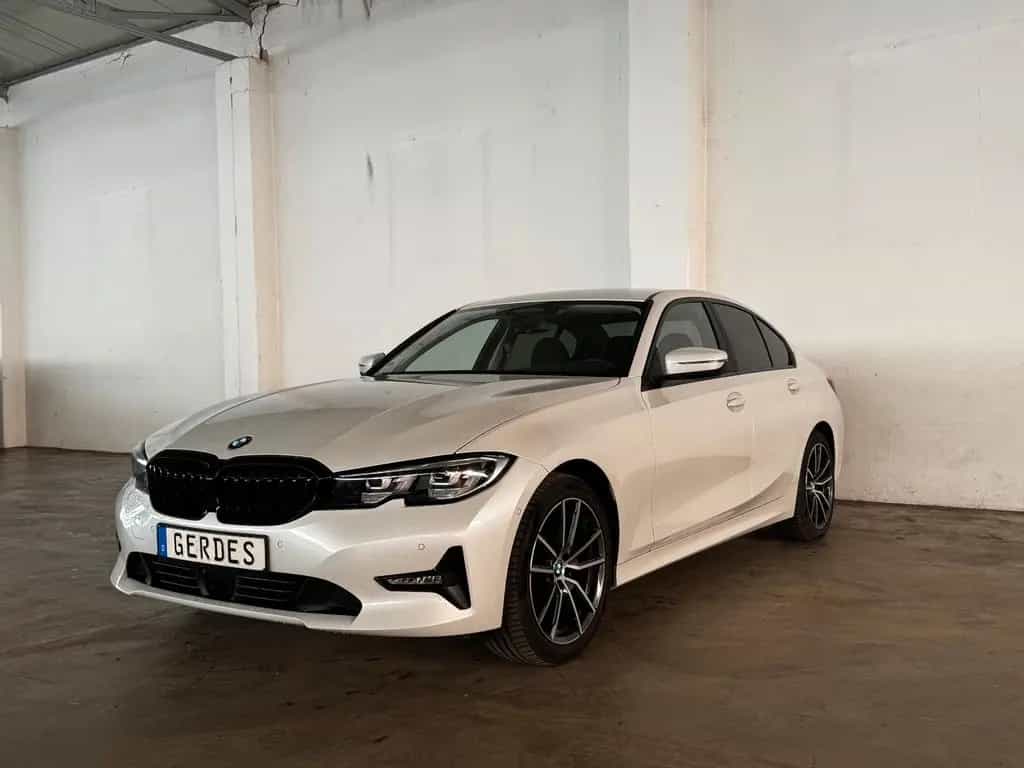 BMW 3 Series 320 3 Limousine 320 i xDrive Advantage 10/2020-photo-3