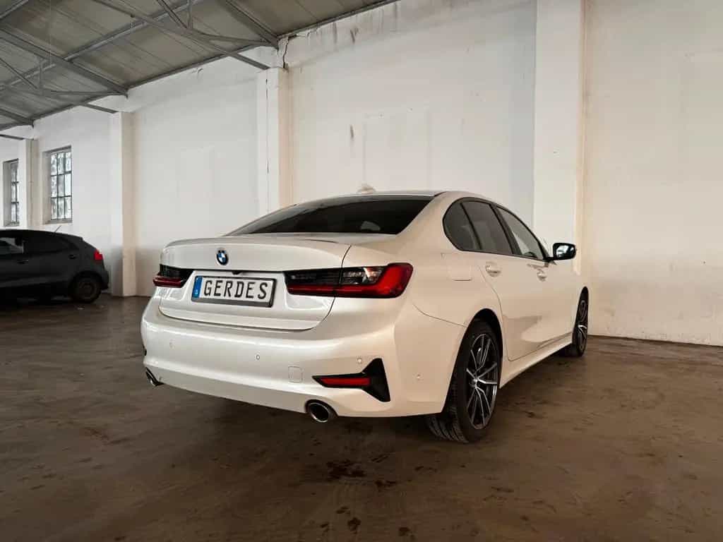 BMW 3 Series 320 3 Limousine 320 i xDrive Advantage 10/2020-photo-7