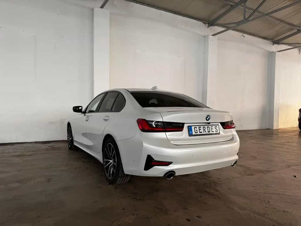 BMW 3 Series 320 3 Limousine 320 i xDrive Advantage 10/2020-photo-9