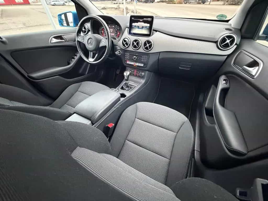 Mercedes-Benz B-Class 180 /2.HAND/ EURO6/ LED/ GEPFLEGT 06/2015-photo-23