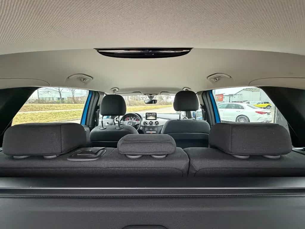 Mercedes-Benz B-Class 180 /2.HAND/ EURO6/ LED/ GEPFLEGT 06/2015-photo-25