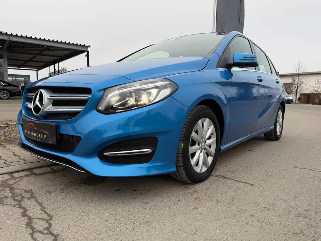 Mercedes-Benz B-Class 180 /2.HAND/ EURO6/ LED/ GEPFLEGT 06/2015-photo-1
