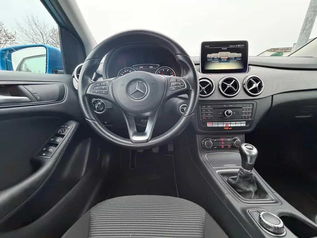 Mercedes-Benz B-Class 180 /2.HAND/ EURO6/ LED/ GEPFLEGT 06/2015-photo-30