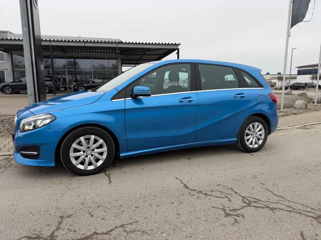 Mercedes-Benz B-Class 180 /2.HAND/ EURO6/ LED/ GEPFLEGT 06/2015-photo-3