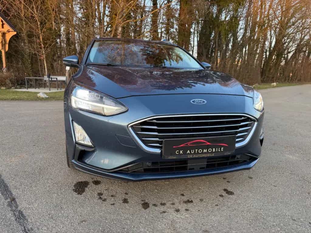 Ford Focus Turnier Titanium/2.HAND/LED 01/2020-photo-19