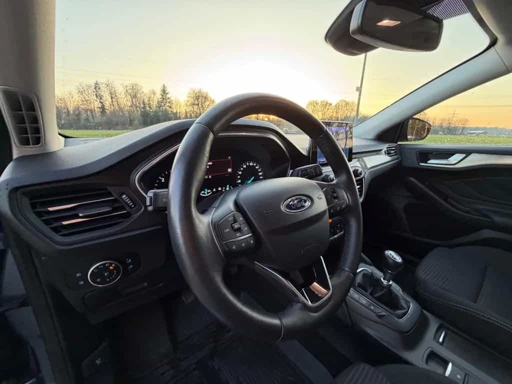 Ford Focus Turnier Titanium/2.HAND/LED 01/2020-photo-22