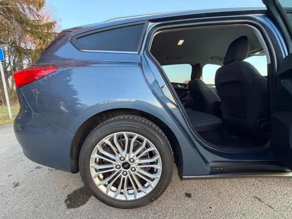 Ford Focus Turnier Titanium/2.HAND/LED 01/2020-photo-33