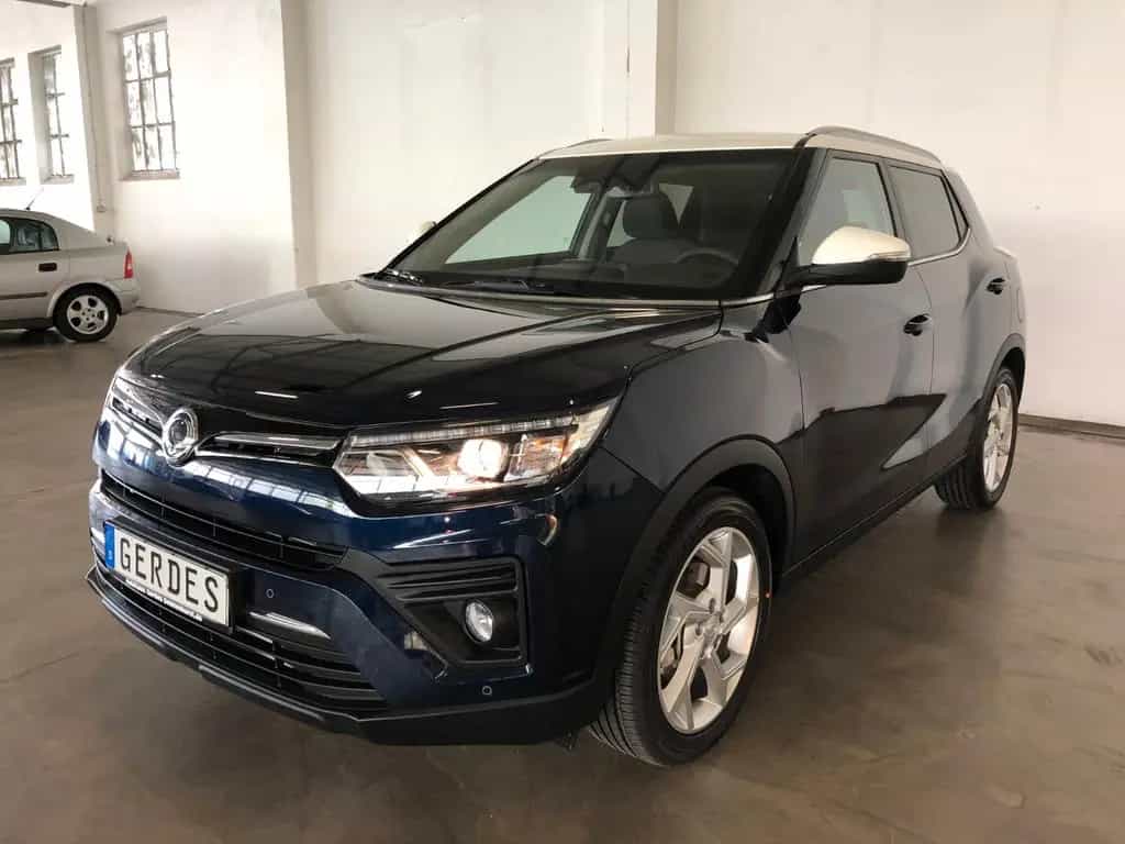 Ssangyong Tivoli Fizz 1.5 P AT 2 WD "Neuwagen" null-photo-2