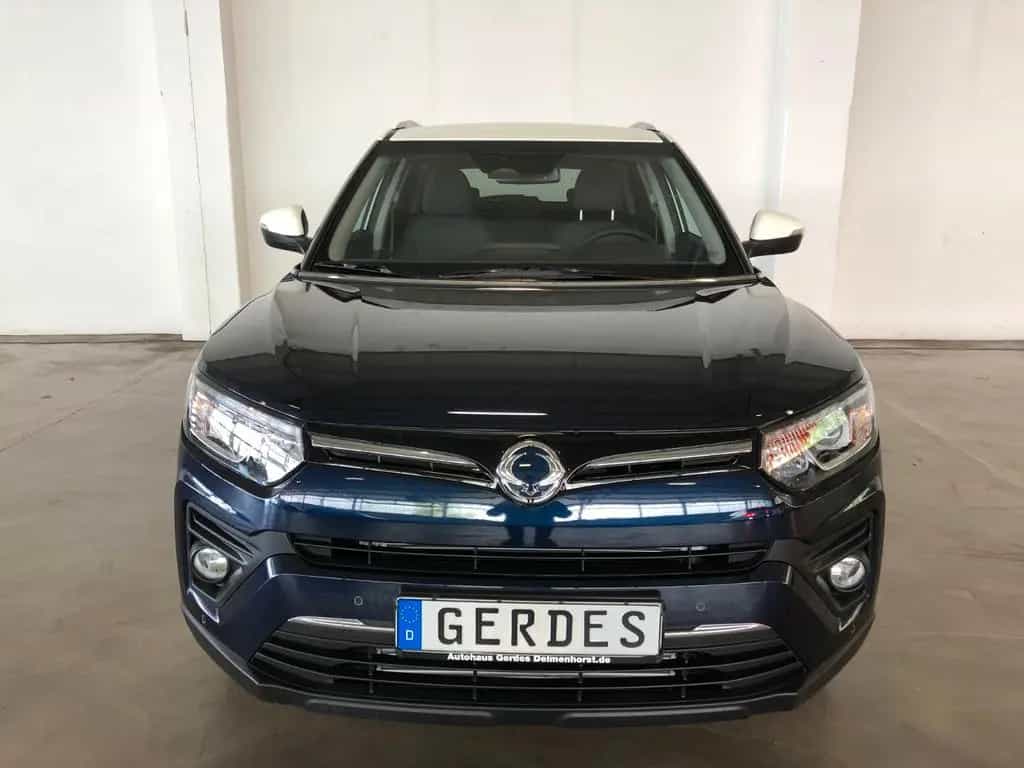 Ssangyong Tivoli Fizz 1.5 P AT 2 WD "Neuwagen" null-photo-3