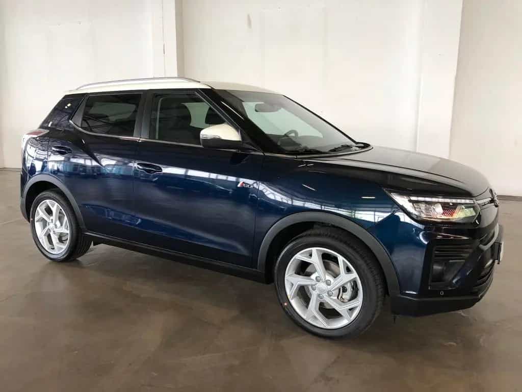 Ssangyong Tivoli Fizz 1.5 P AT 2 WD "Neuwagen" null-photo-6