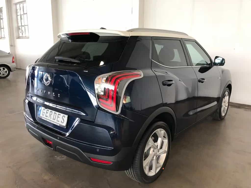 Ssangyong Tivoli Fizz 1.5 P AT 2 WD "Neuwagen" null-photo-7