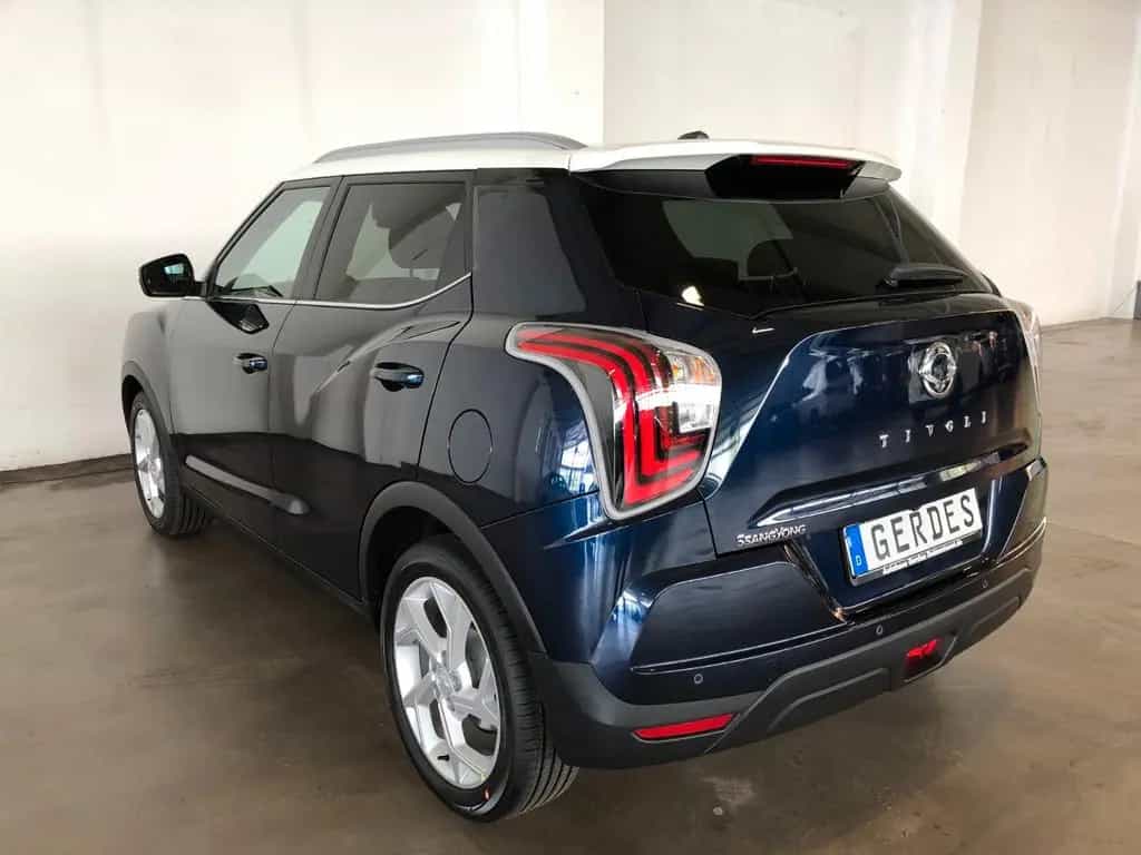 Ssangyong Tivoli Fizz 1.5 P AT 2 WD "Neuwagen" null-photo-9