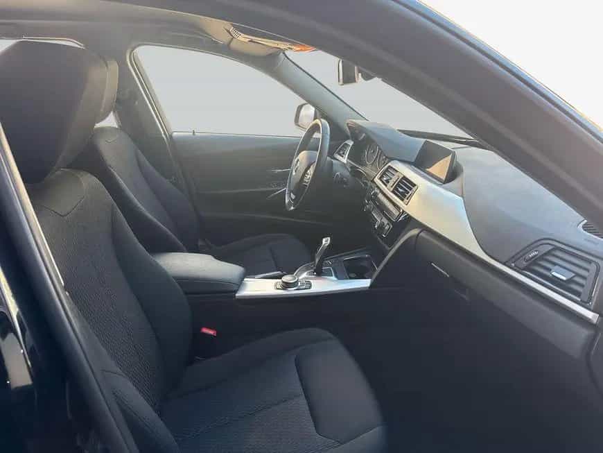 BMW 3 Series 318i Touring Aut. LED Navi 03/2019-photo-12