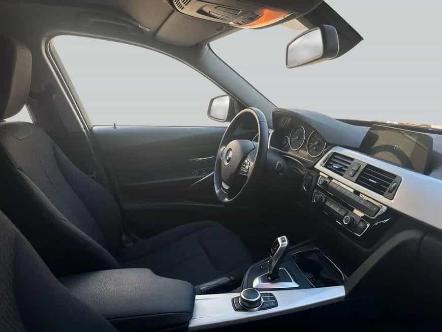 BMW 3 Series 318i Touring Aut. LED Navi 03/2019-photo-15